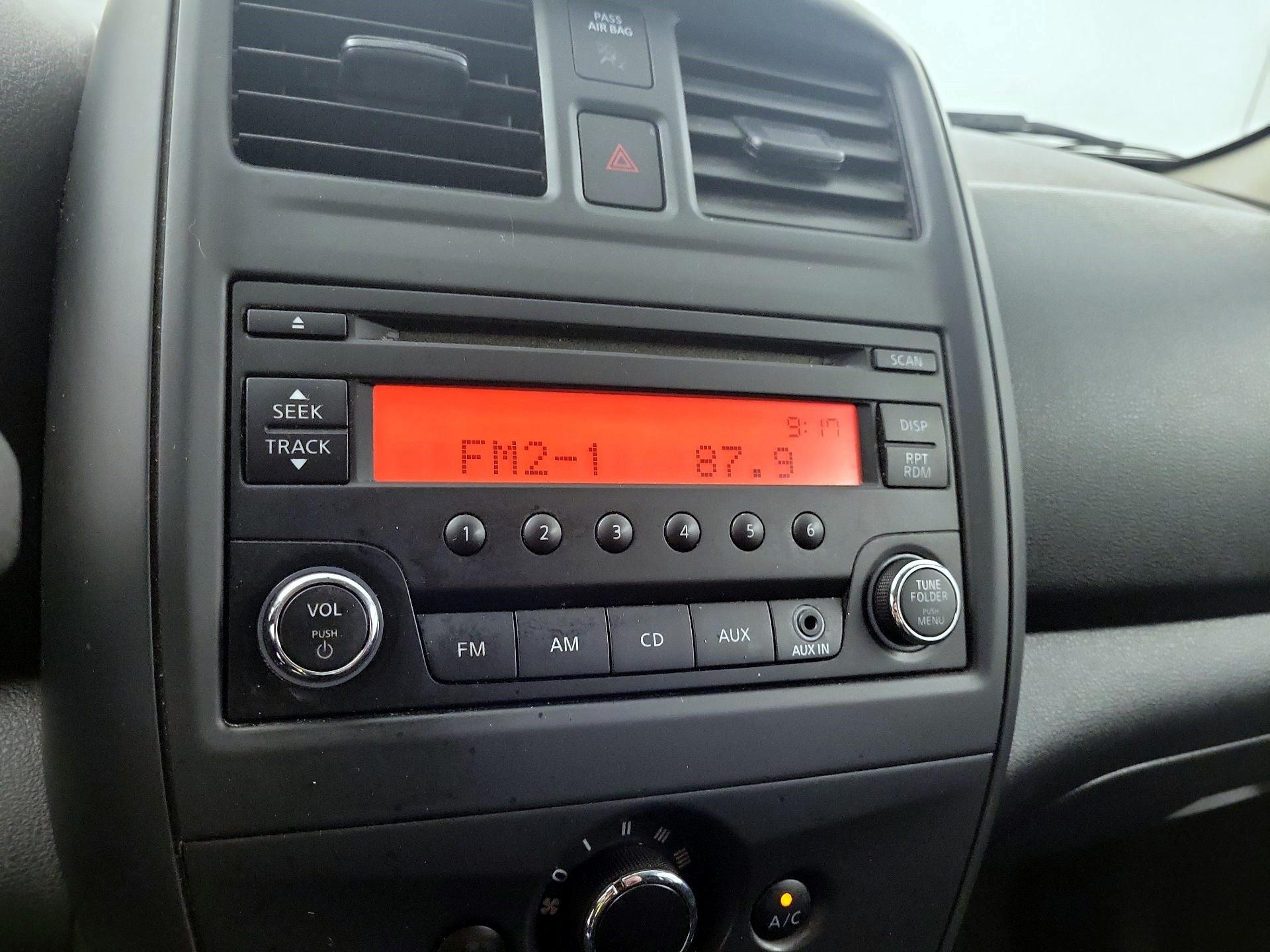 Thumbnail: 2015 Nissan Versa - 12