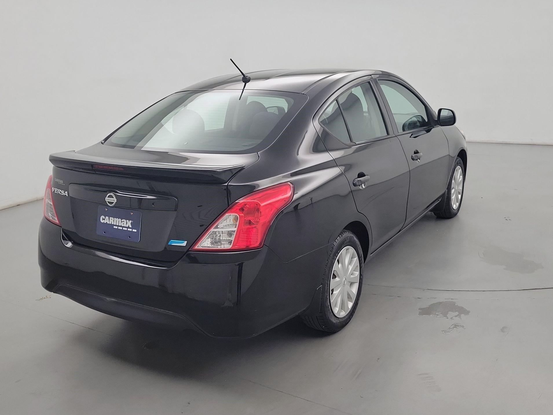 Thumbnail: 2015 Nissan Versa - 5