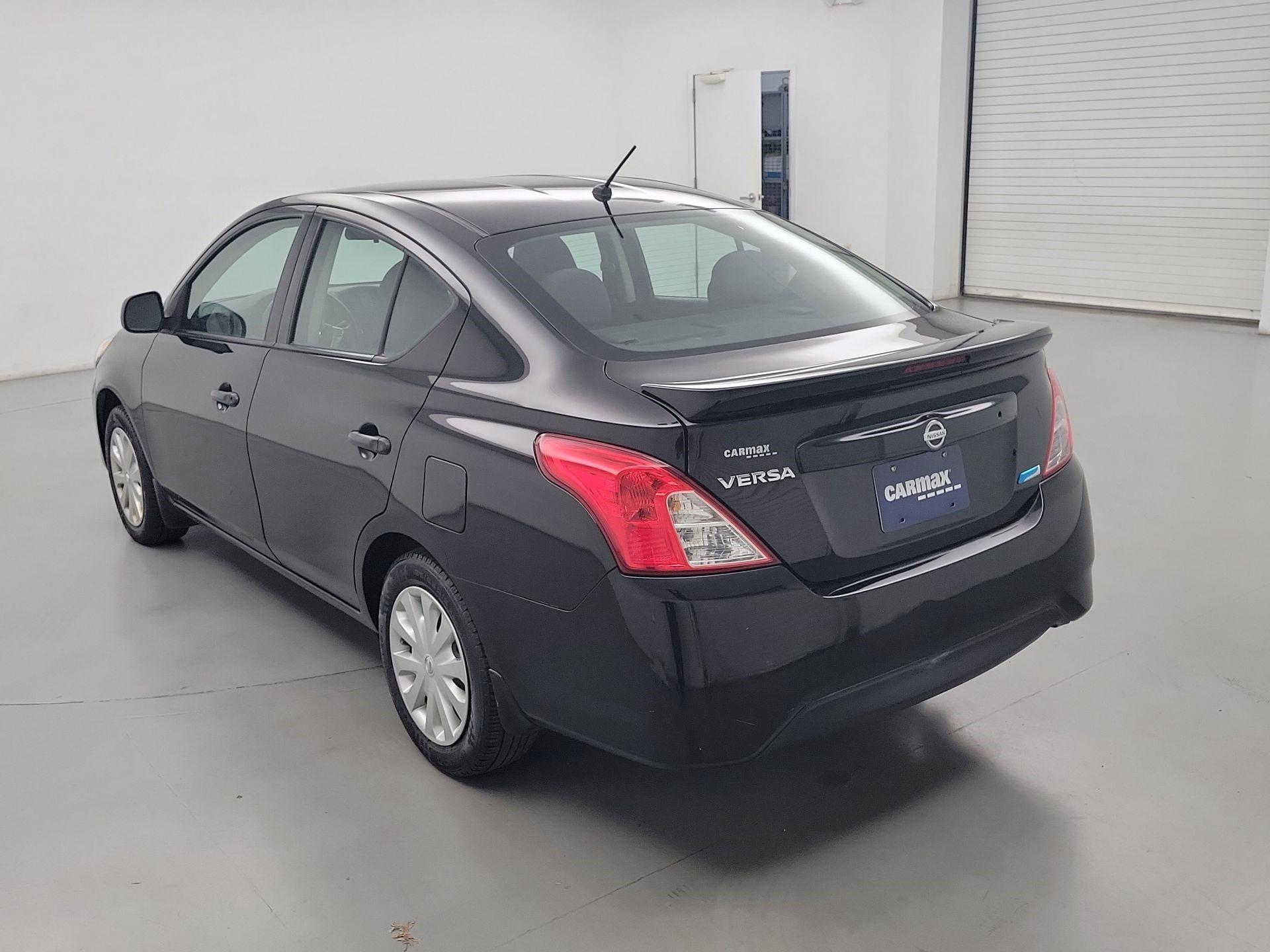 Thumbnail: 2015 Nissan Versa - 7