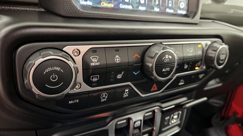 2021 Jeep Wrangler Unlimited Sahara 17