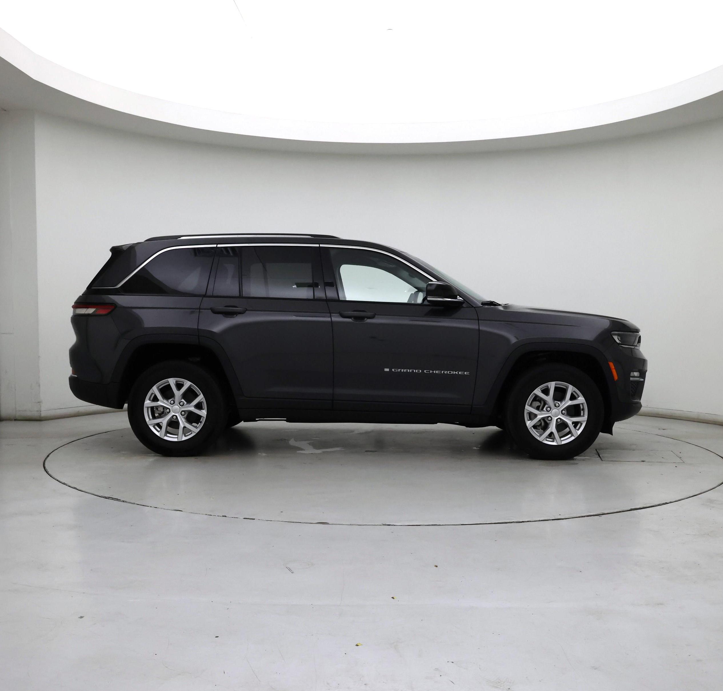 Thumbnail: 2023 Jeep Grand Cherokee - 7