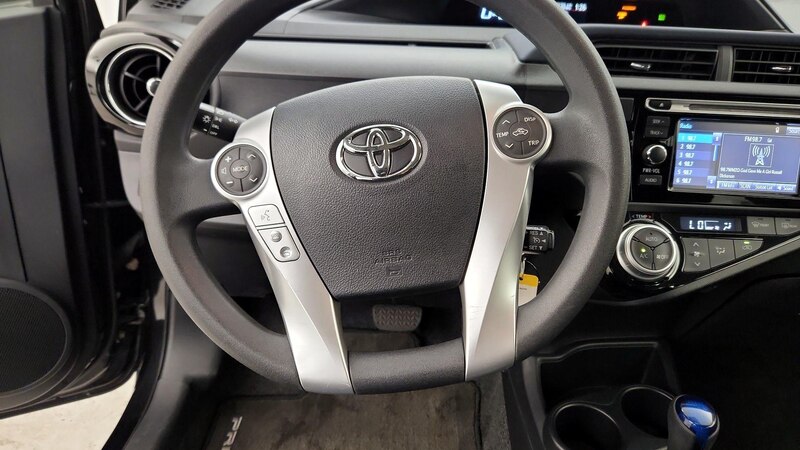 2015 Toyota Prius c Two 10