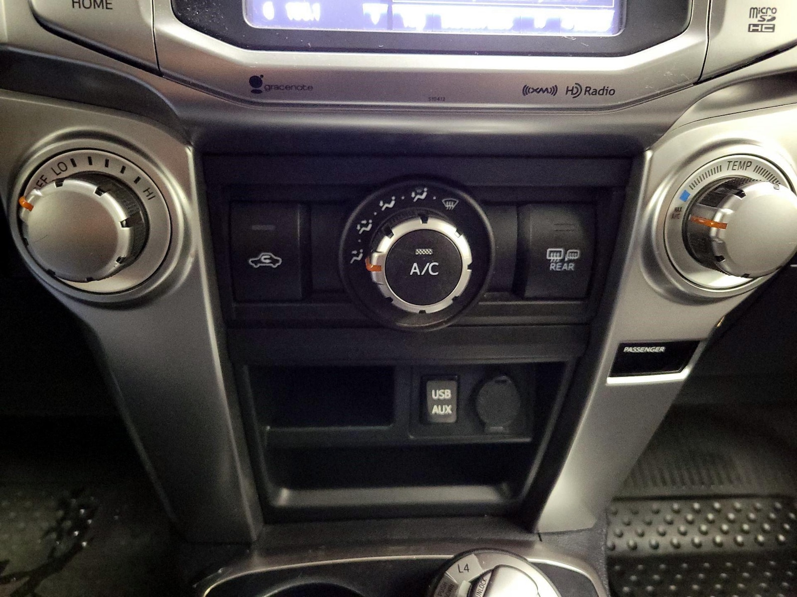 2019 Toyota 4Runner SR5 - Photo 18