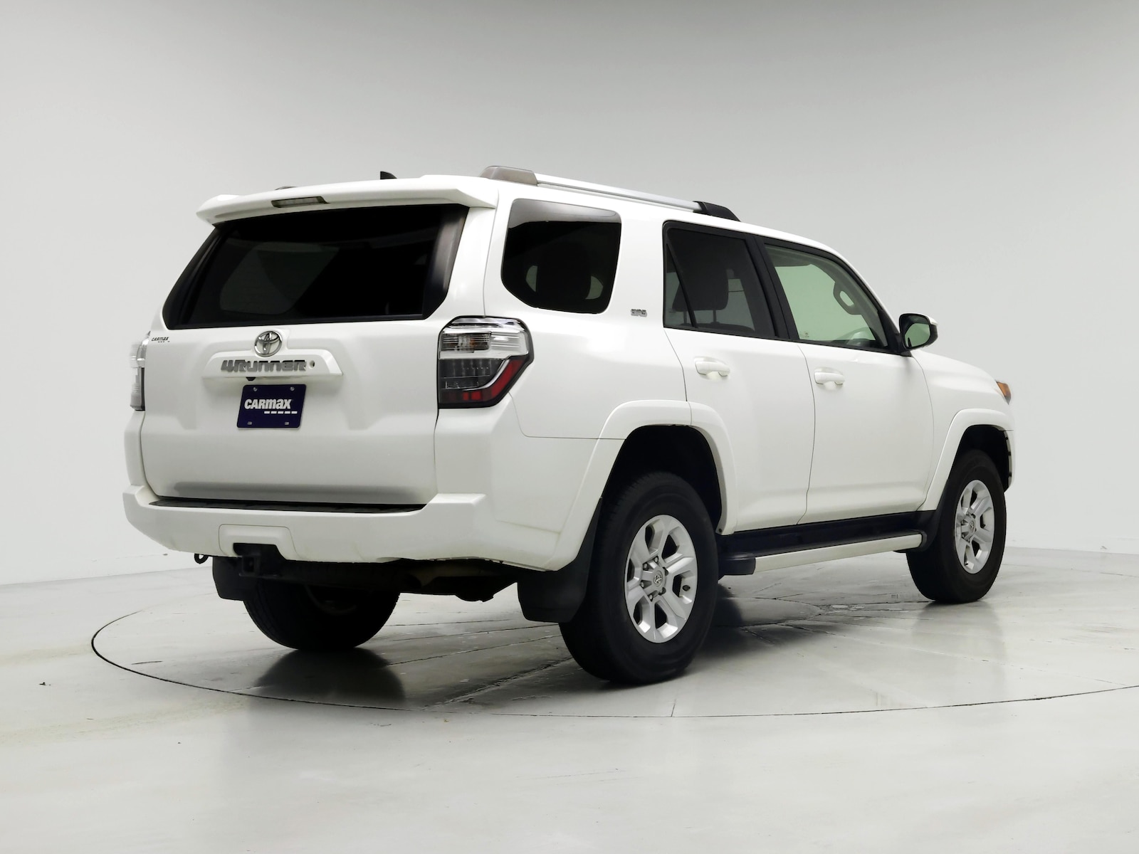 2019 Toyota 4Runner SR5 - Photo 9
