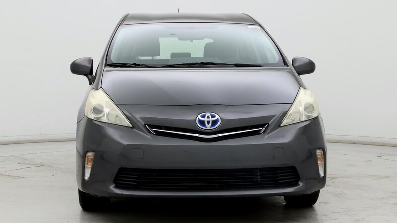 2014 Toyota Prius v Two 5