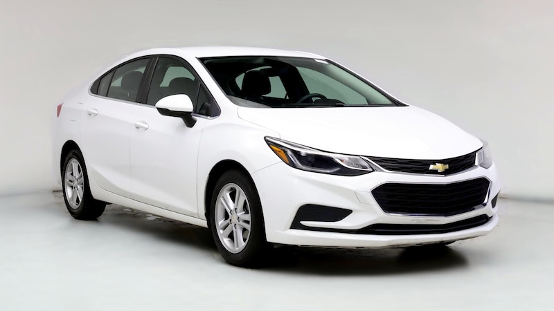 2017 Chevrolet Cruze LT Hero Image