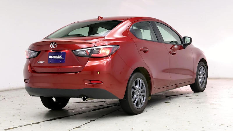 2019 Toyota Yaris LE 8