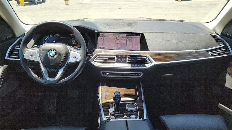 2019 BMW X7 xDrive40i 8