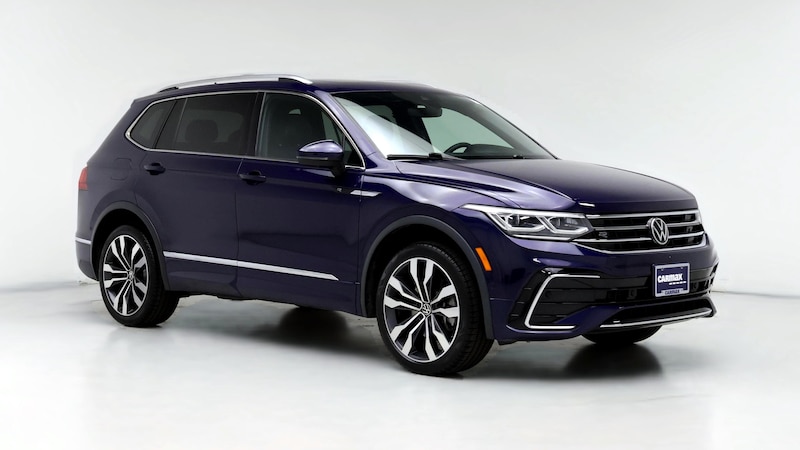 2022 Volkswagen Tiguan SE R-Line Hero Image