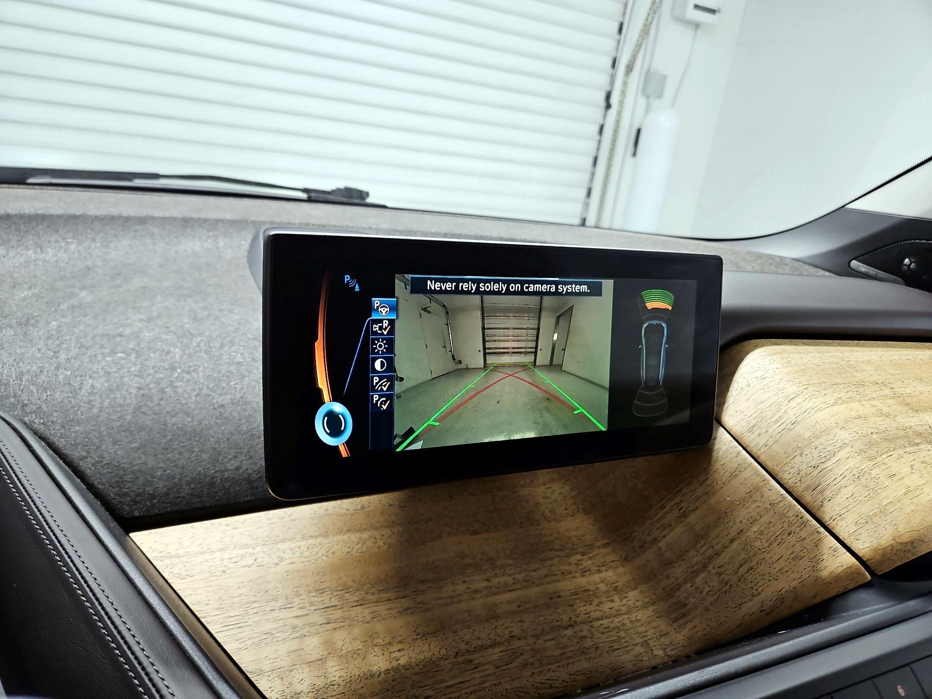 Thumbnail: 2015 BMW i3 - 15