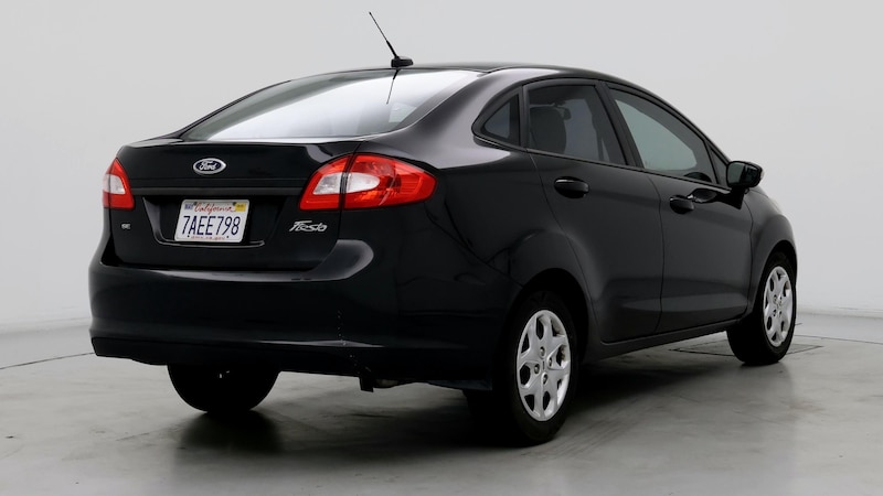 2013 Ford Fiesta SE 8