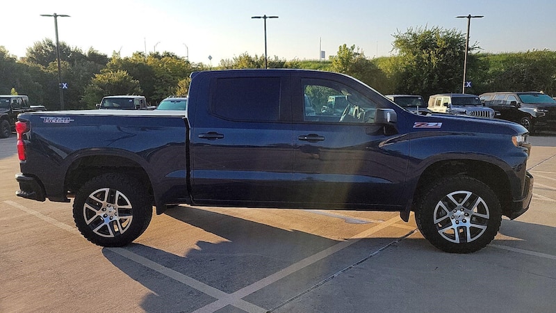 2020 Chevrolet Silverado 1500  4