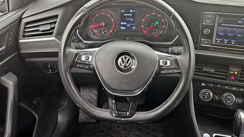 2019 Volkswagen Jetta SE 10