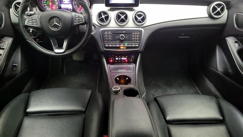 2016 Mercedes-Benz GLA 250 9