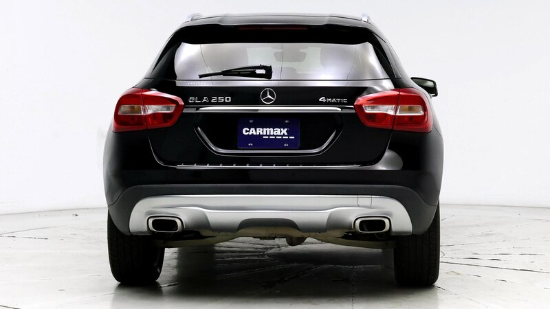 2016 Mercedes-Benz GLA 250 6