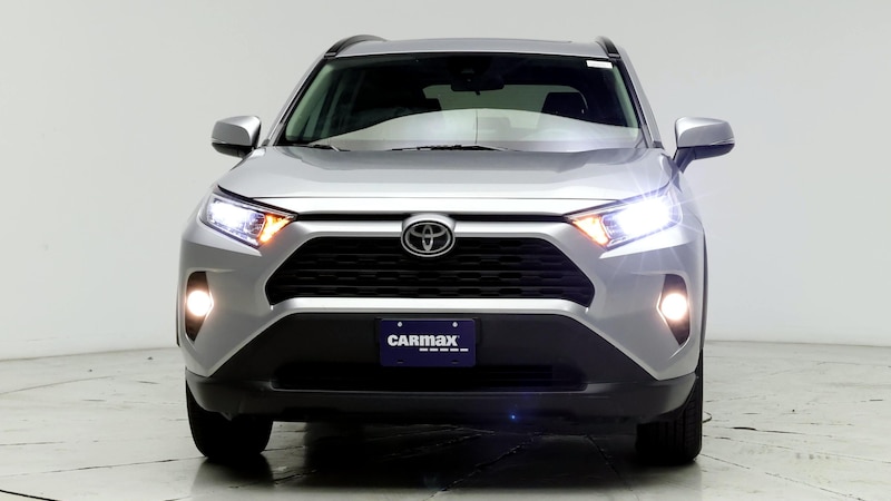 2019 Toyota RAV4 XLE 5