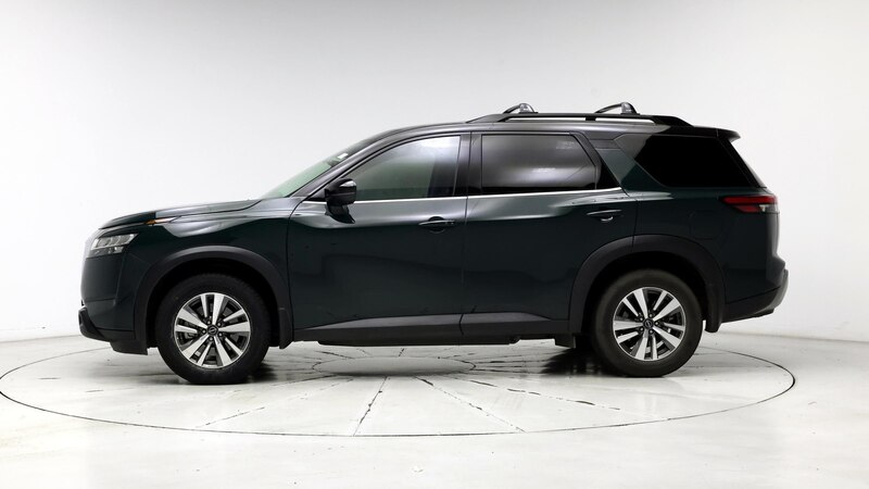 2023 Nissan Pathfinder SL 3