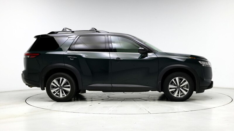 2023 Nissan Pathfinder SL 7