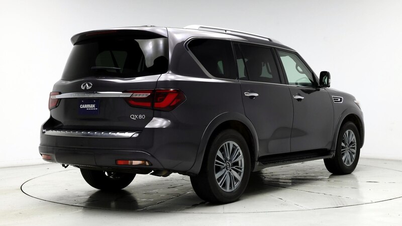 2022 INFINITI QX80 Luxe 8