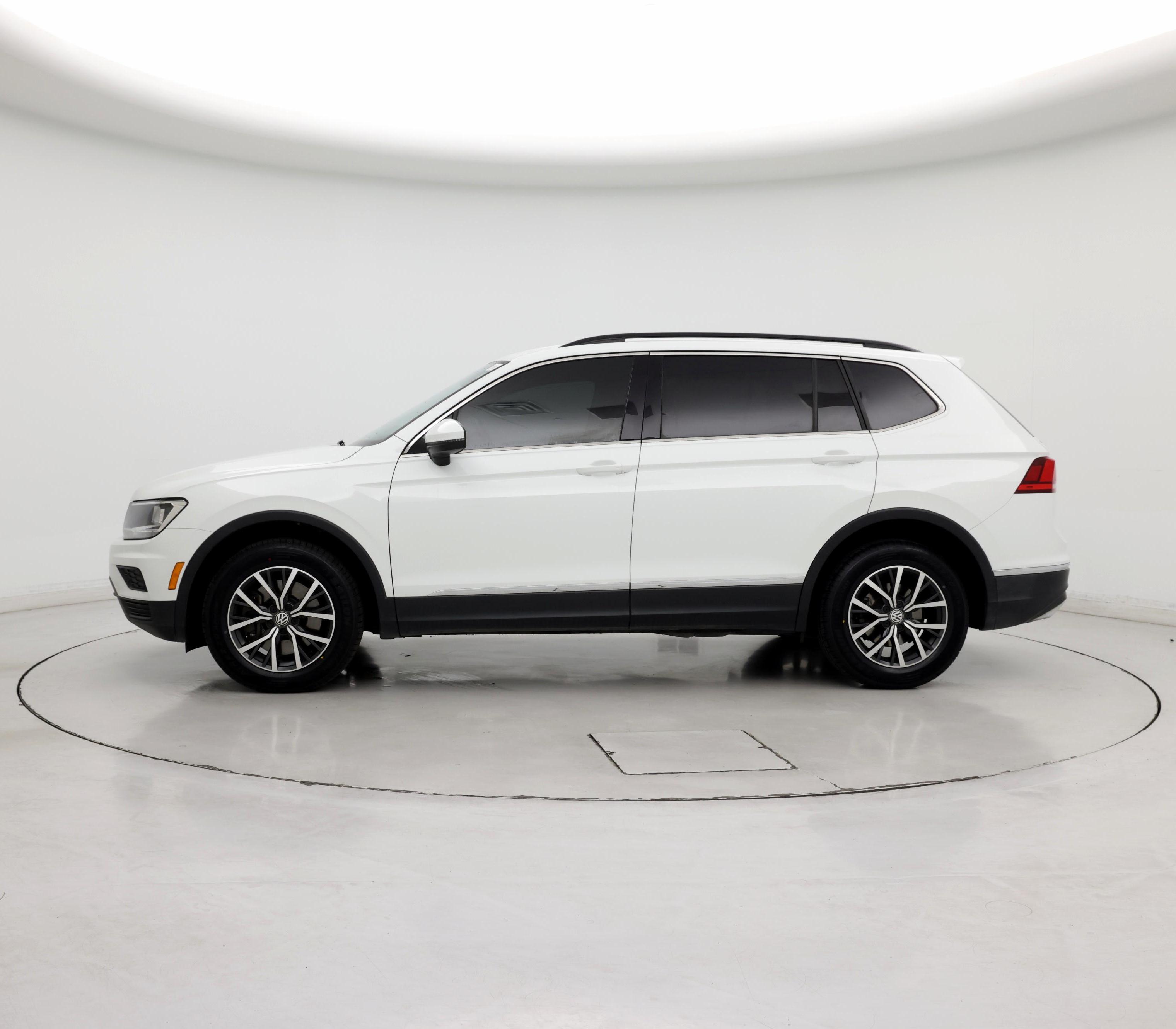 Thumbnail: 2018 Volkswagen Tiguan - 3