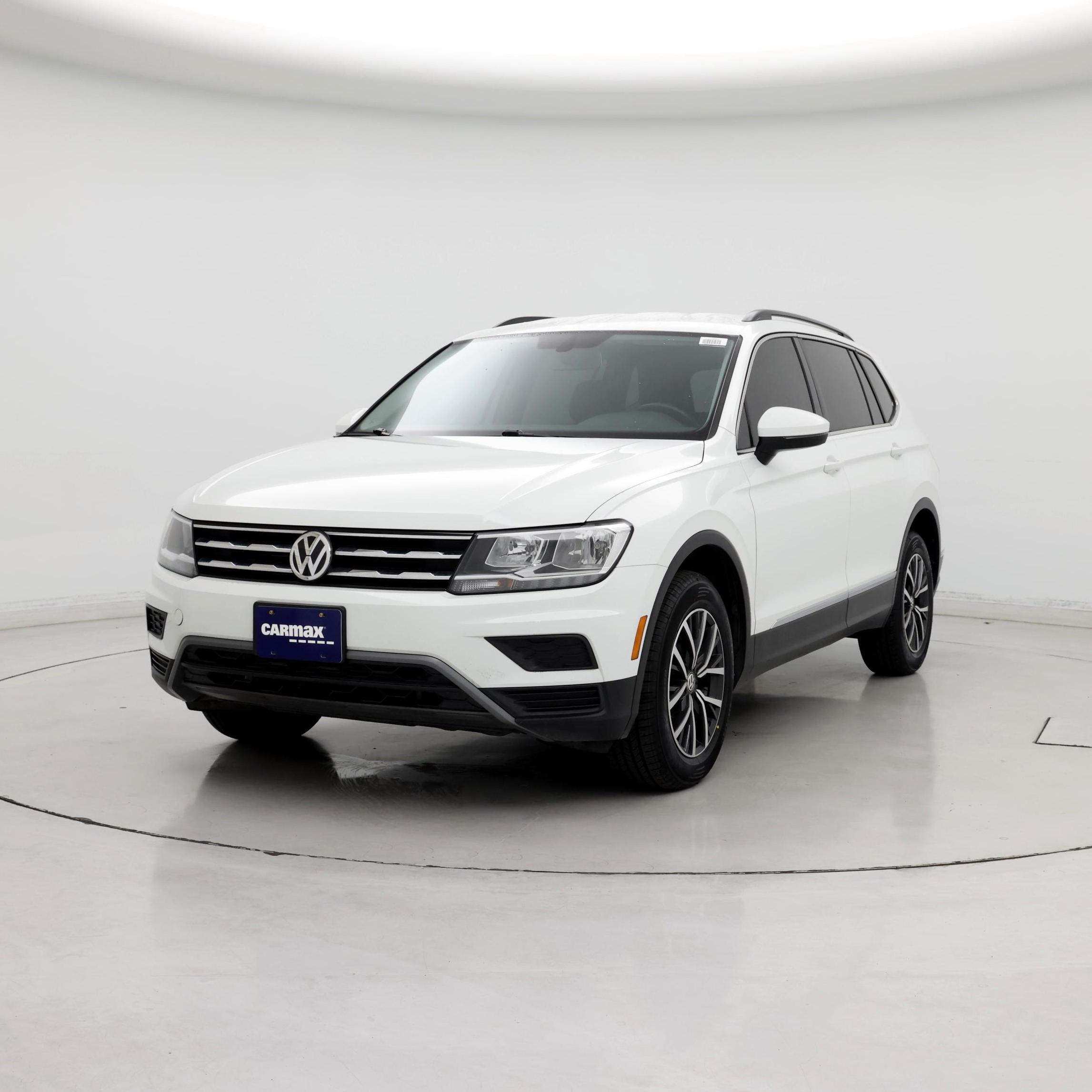 Thumbnail: 2018 Volkswagen Tiguan - 4