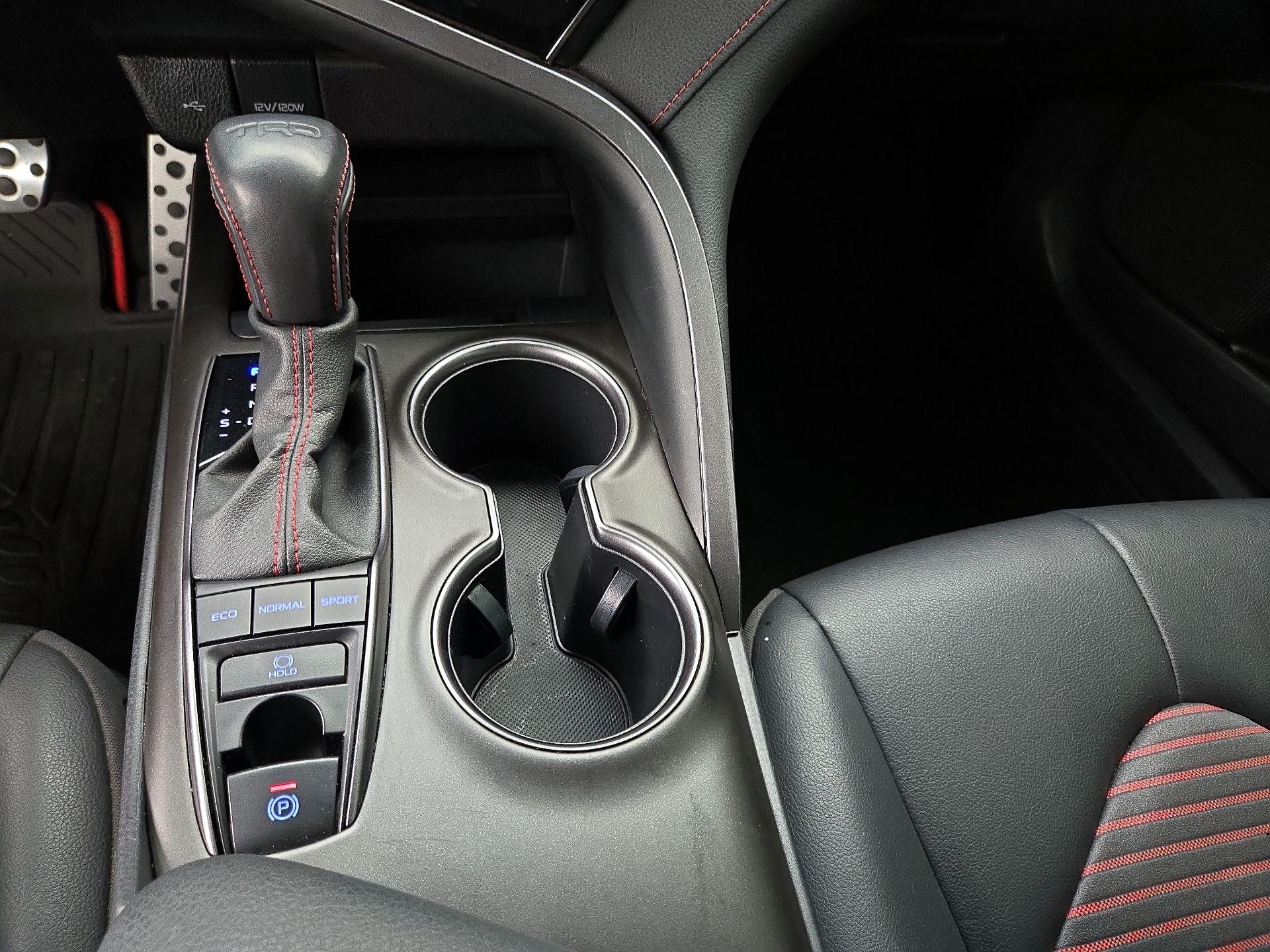 Thumbnail: 2023 Toyota Camry - 17