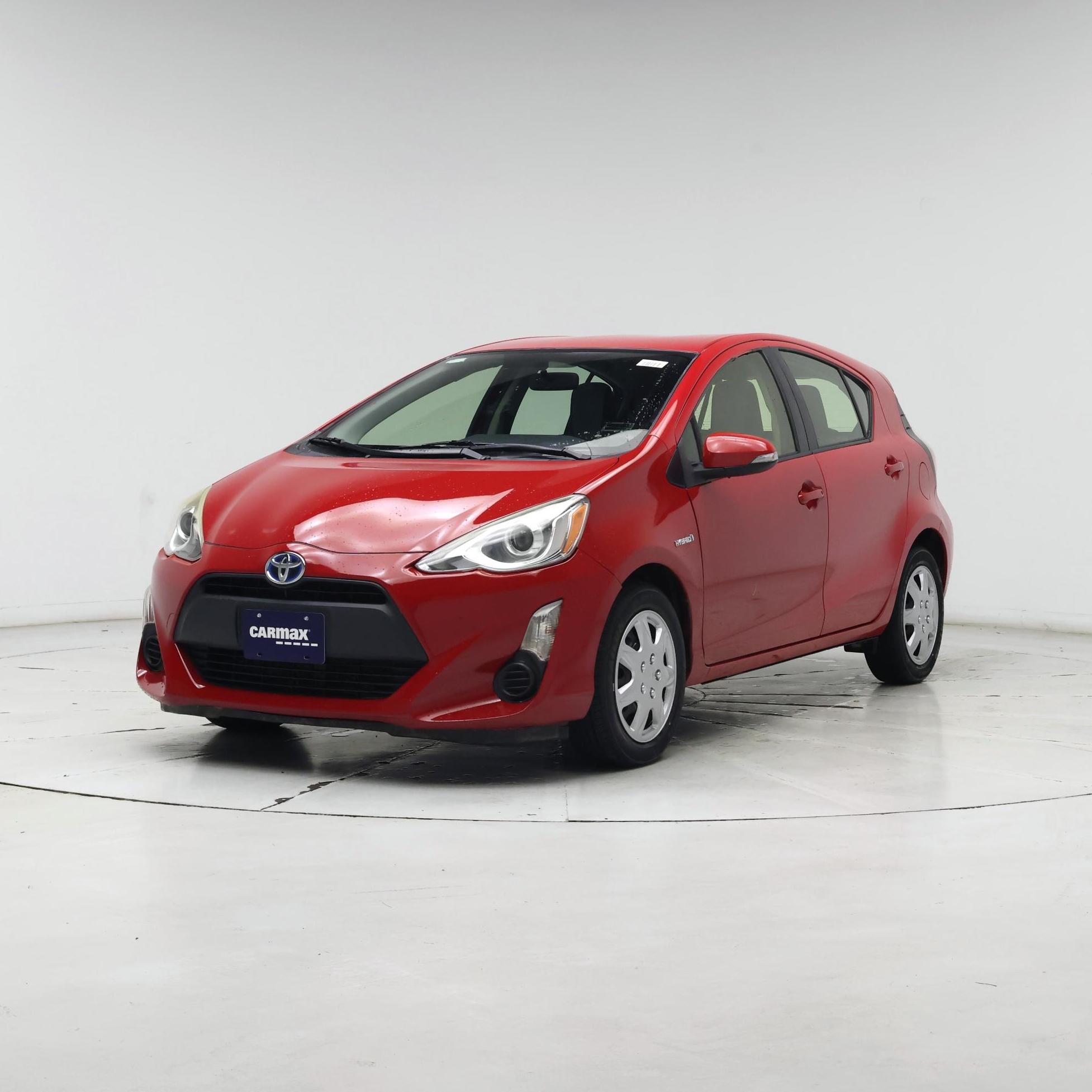 Thumbnail: 2015 Toyota Prius c - 4