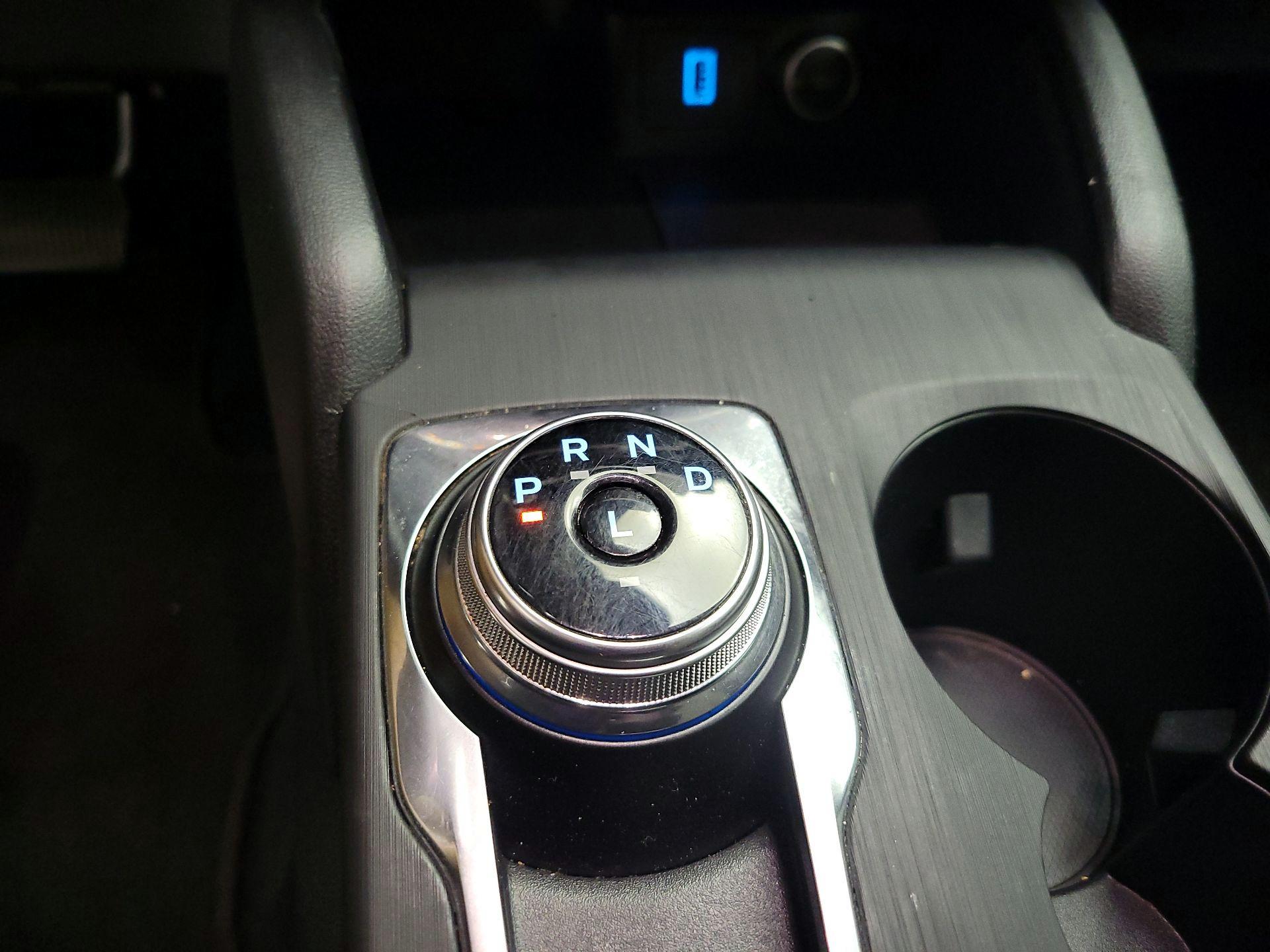 Thumbnail: 2020 Ford Escape - 16