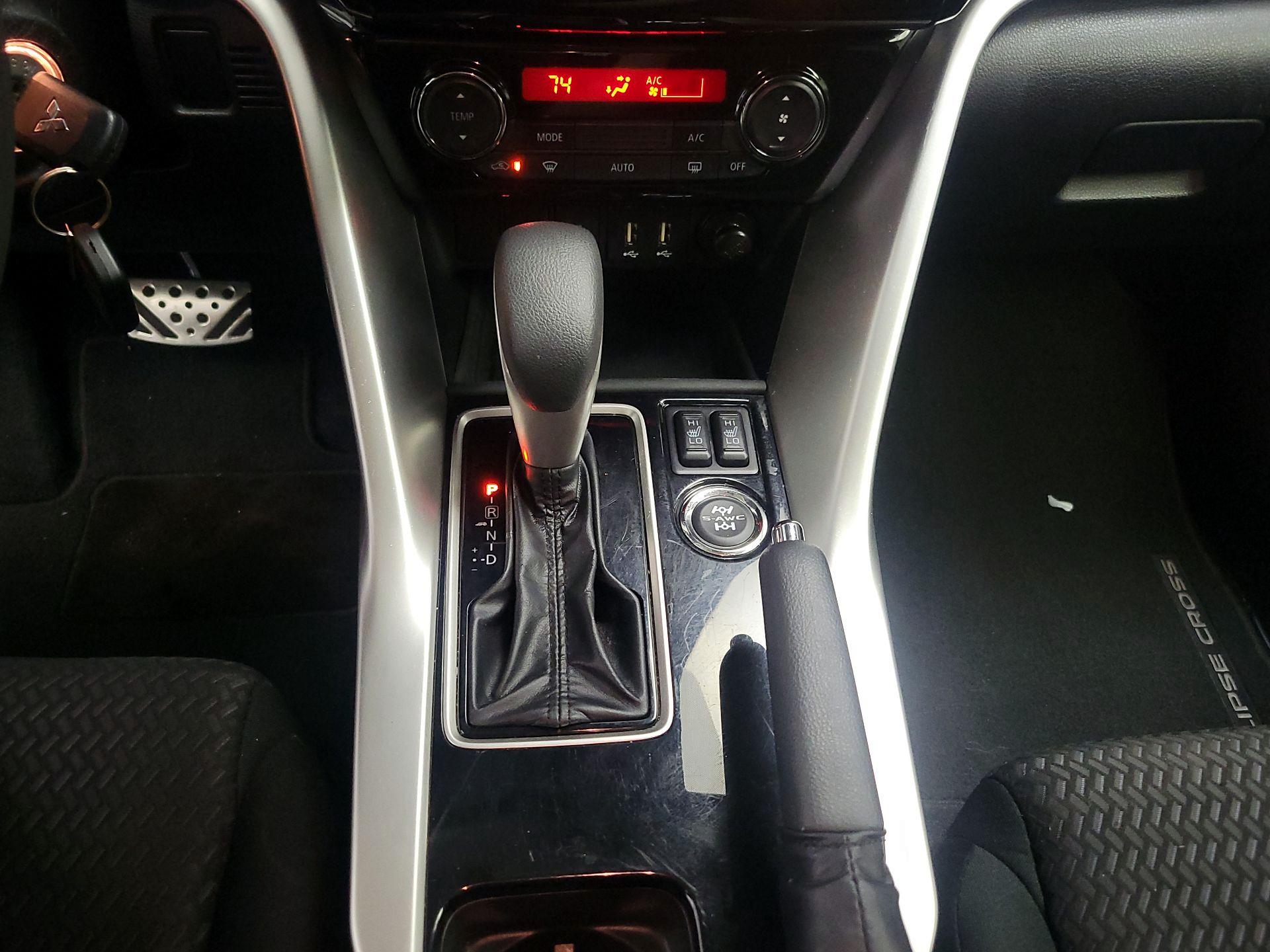 Thumbnail: 2023 Mitsubishi Eclipse Cross - 17