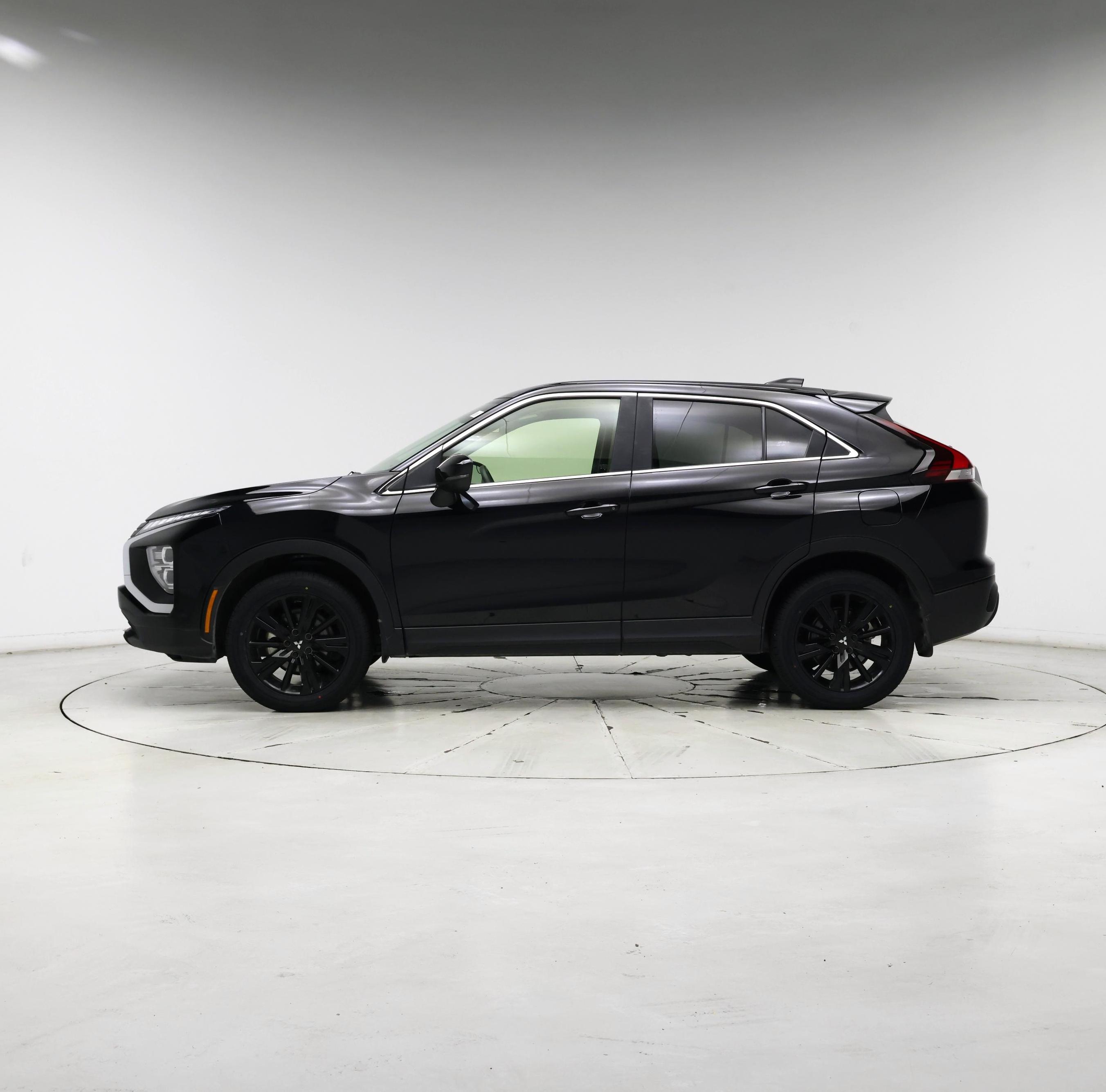 Thumbnail: 2023 Mitsubishi Eclipse Cross - 3