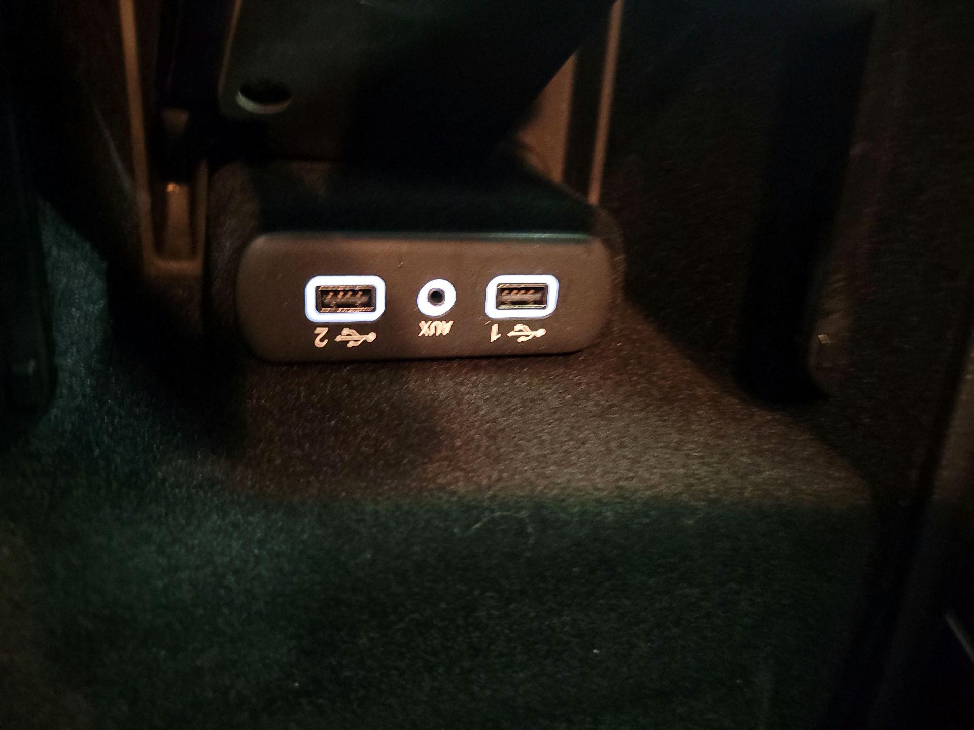 Thumbnail: 2021 Dodge Charger - 18