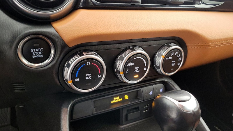 2018 Fiat 124 Spider Lusso 17