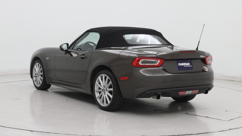 2018 Fiat 124 Spider Lusso 2