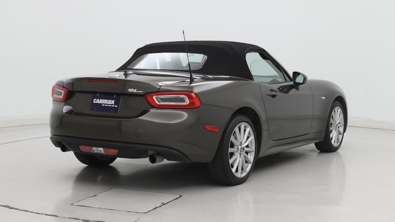 2018 Fiat 124 Spider Lusso 8