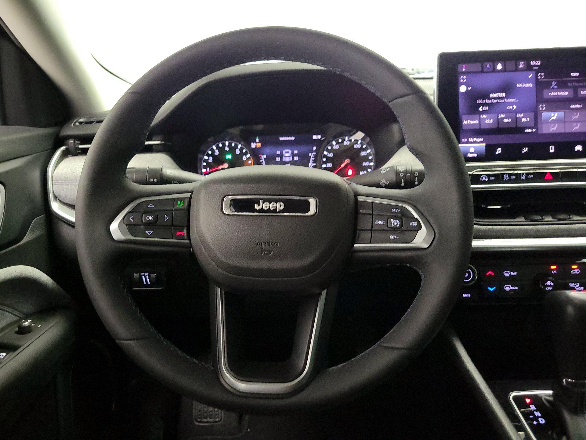 Thumbnail: 2022 Jeep Compass - 10