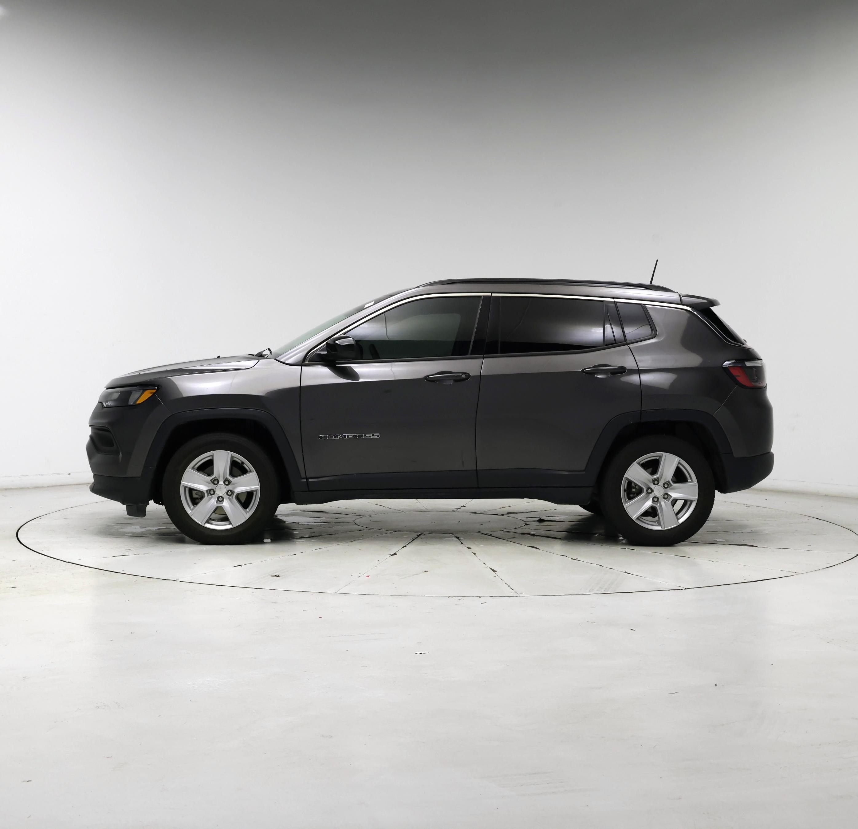 Thumbnail: 2022 Jeep Compass - 3