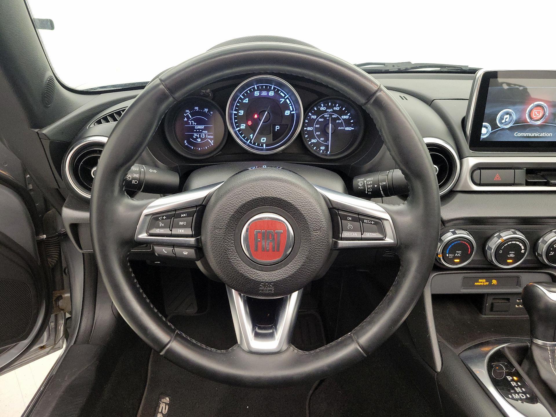 Thumbnail: 2017 Fiat 124 Spider - 10