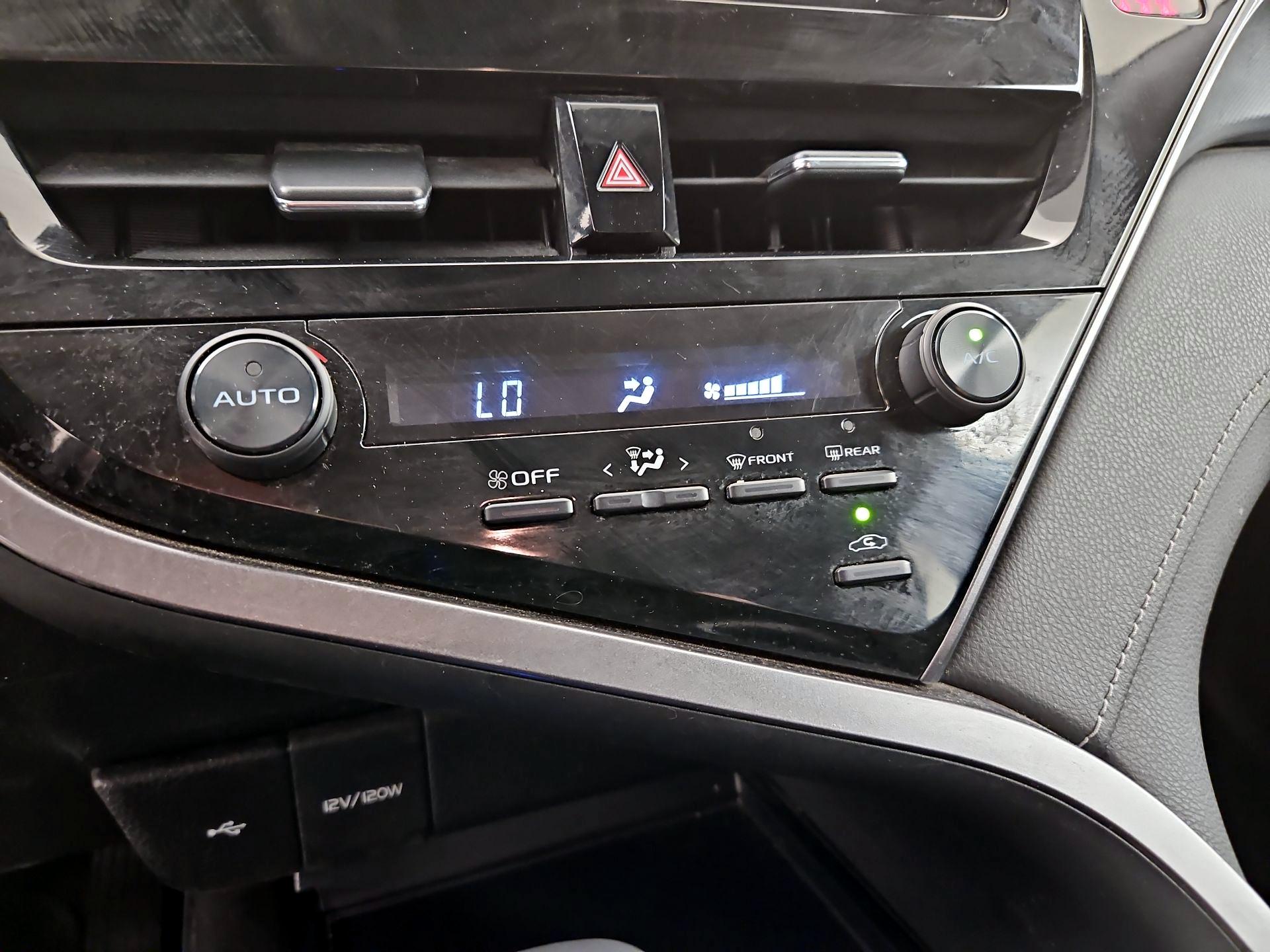 Thumbnail: 2021 Toyota Camry - 16
