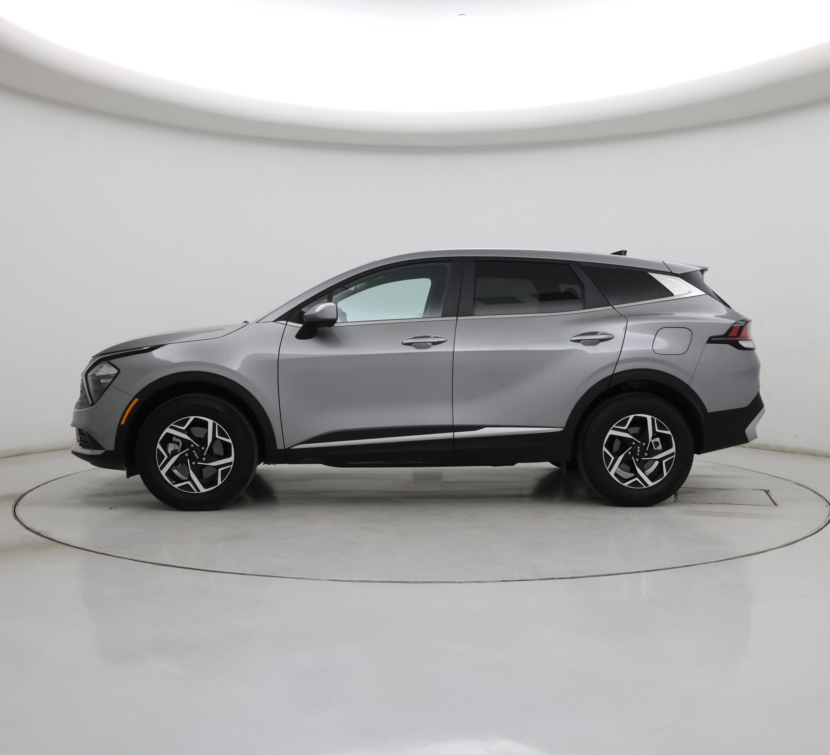 Thumbnail: 2023 Kia Sportage - 3
