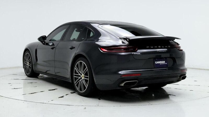 2018 Porsche Panamera  2