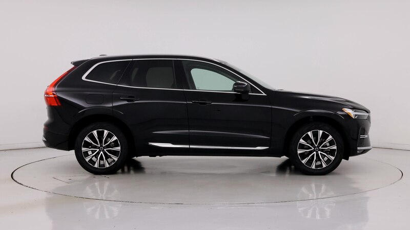 2023 Volvo XC60 B5 Plus 7