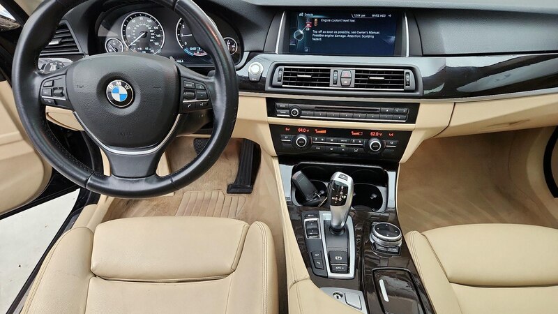 2014 BMW 5 Series 528i 9