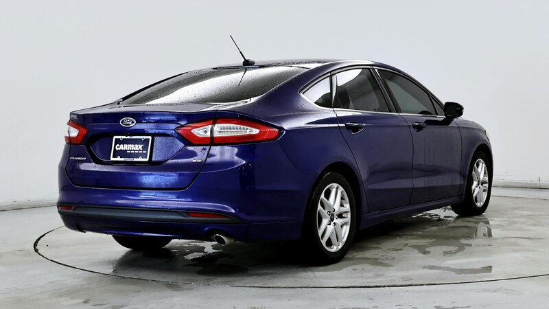 2016 Ford Fusion SE 8