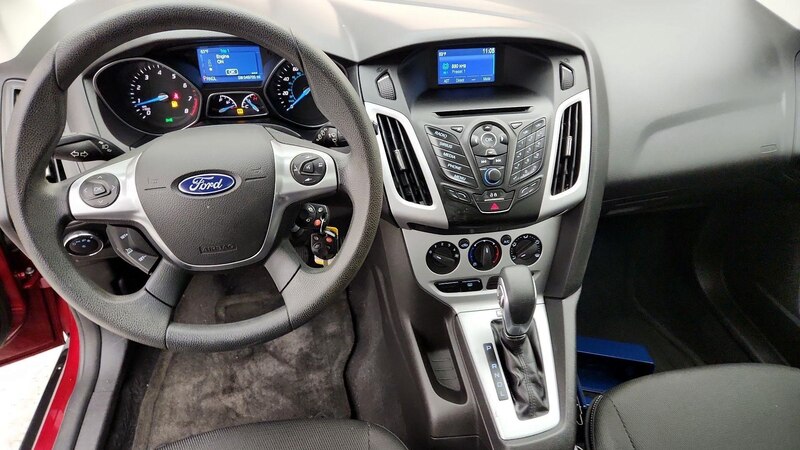 2014 Ford Focus SE 9