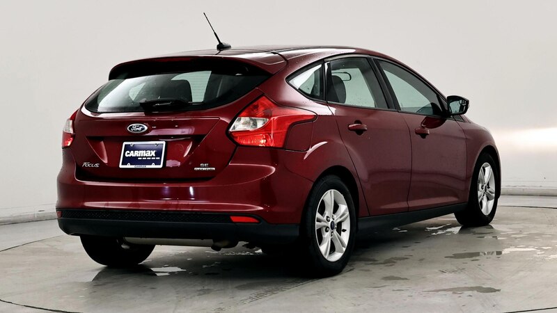 2014 Ford Focus SE 8