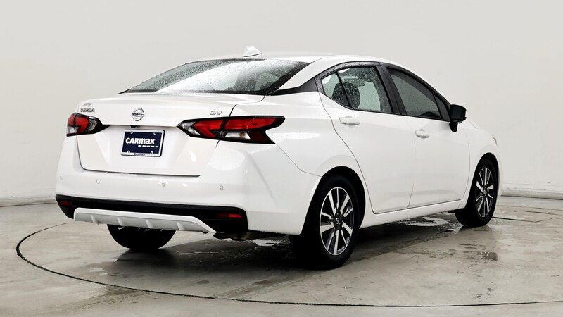 2020 Nissan Versa SV 8