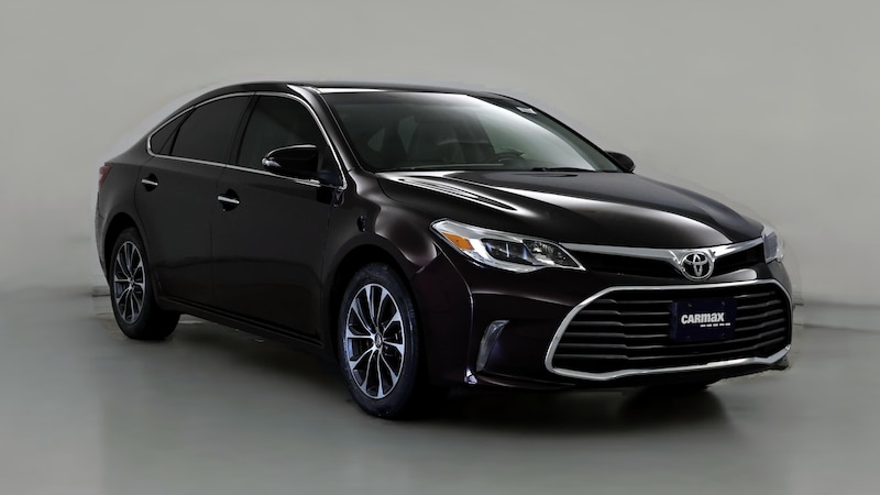 2016 Toyota Avalon XLE Hero Image