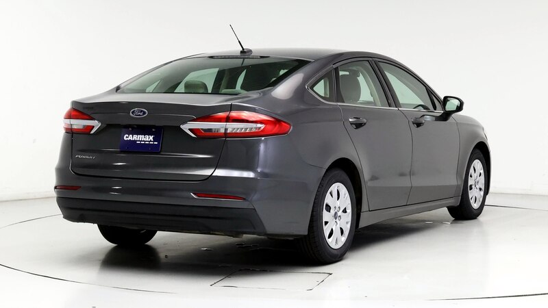 2019 Ford Fusion S 8