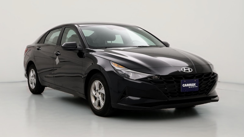 2022 Hyundai Elantra SE Hero Image