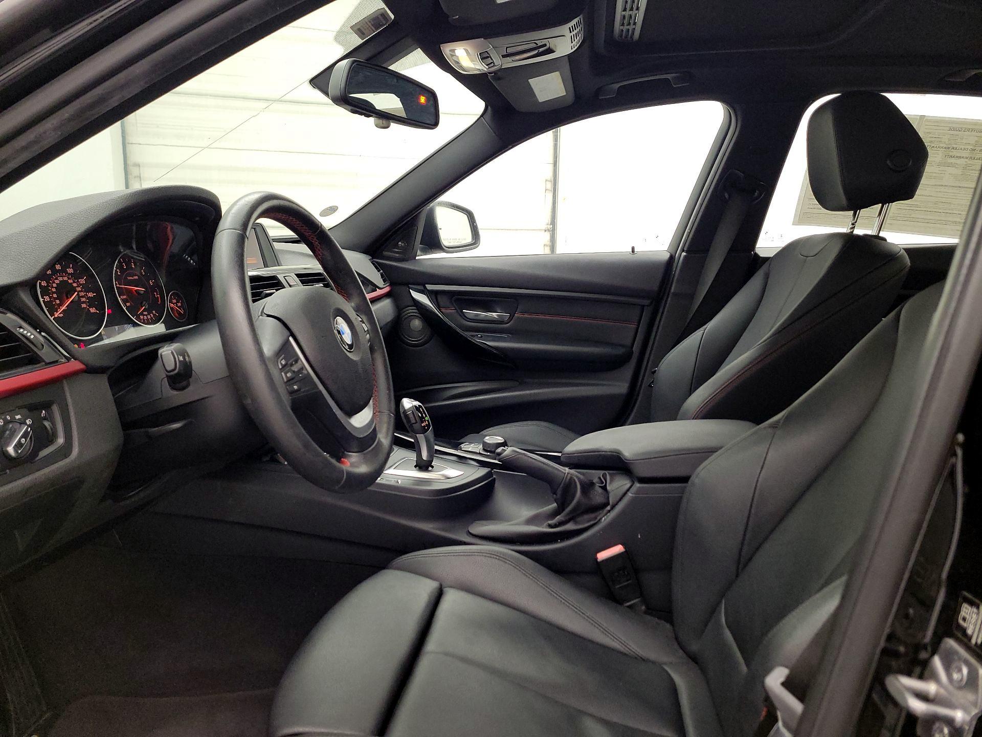 Thumbnail: 2015 BMW 3 Series - 11